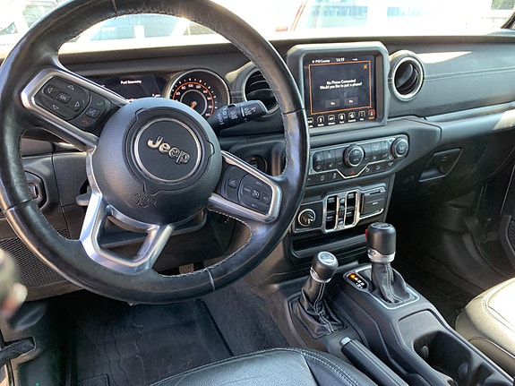Jeep Wrangler 17 of 21