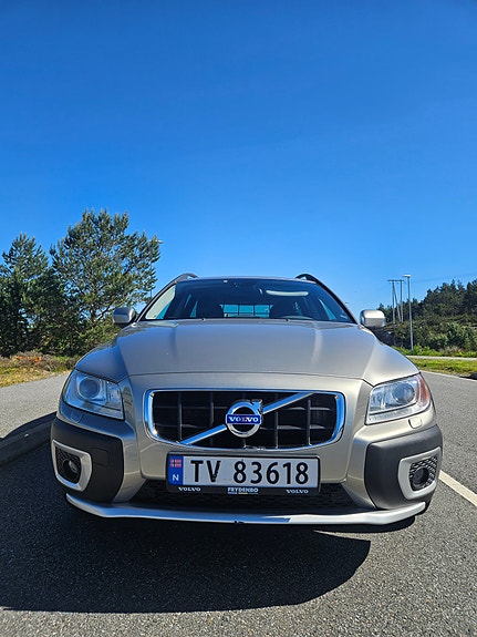 Volvo XC70 3 of 5