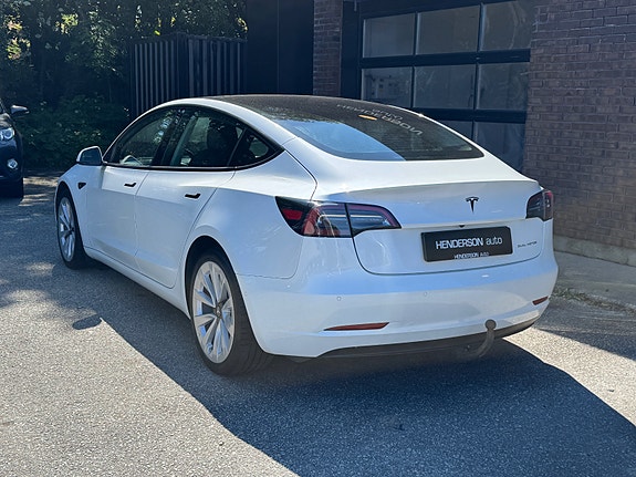 Tesla Model 3 5 of 5