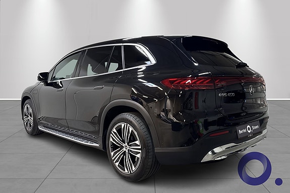 Mercedes-Benz EQS SUV 3 of 5