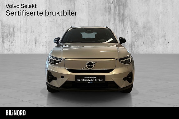 Volvo EX40 2 of 5