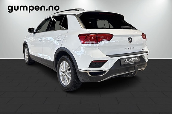 Volkswagen T-Roc 3 of 5