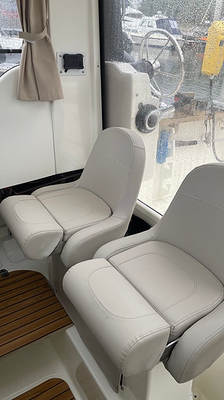 Quicksilver Pilothouse 605 selges 3 of 5