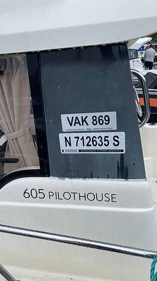 Quicksilver Pilothouse 605 selges 9 of 18