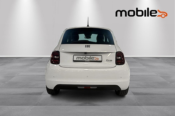Fiat 500 4 of 5