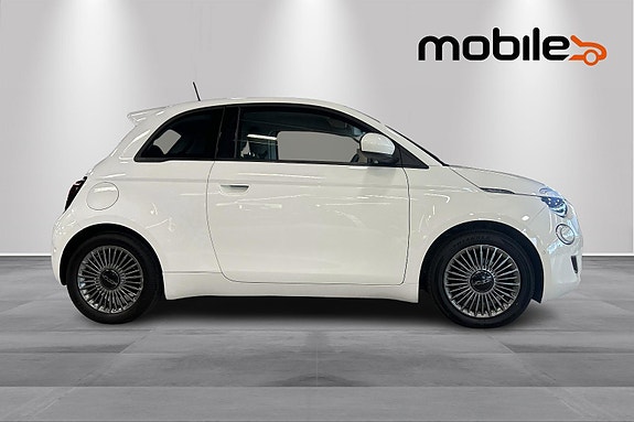 Fiat 500 2 of 5