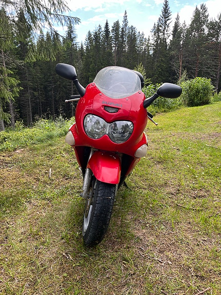 Suzuki GSX 600 F 4 of 7