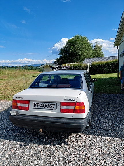 Volvo 940 2 of 5
