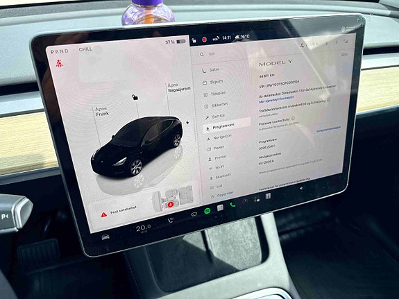 Tesla Model Y 19 of 30