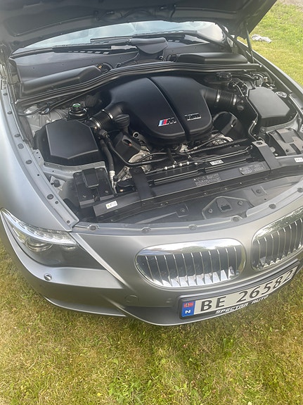 BMW M6 4 of 5