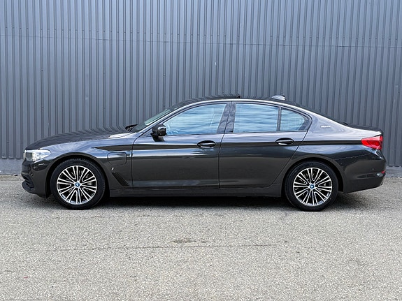 BMW 5-Serie 7 of 30