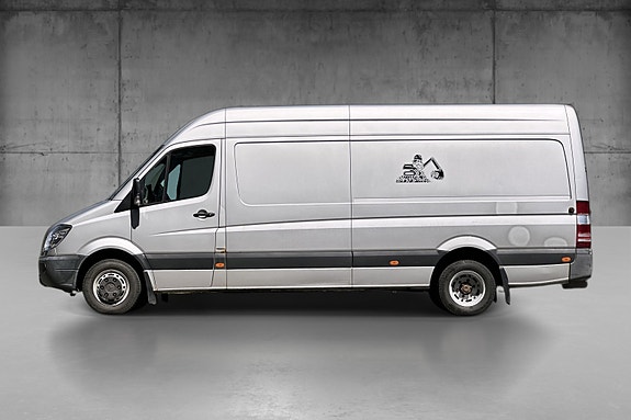 Mercedes-Benz Sprinter 4 of 5