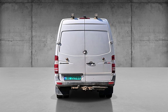 Mercedes-Benz Sprinter 5 of 5