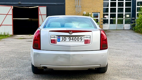 Cadillac CTS 5 of 5
