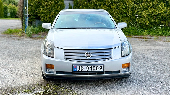 Cadillac CTS 2 of 5
