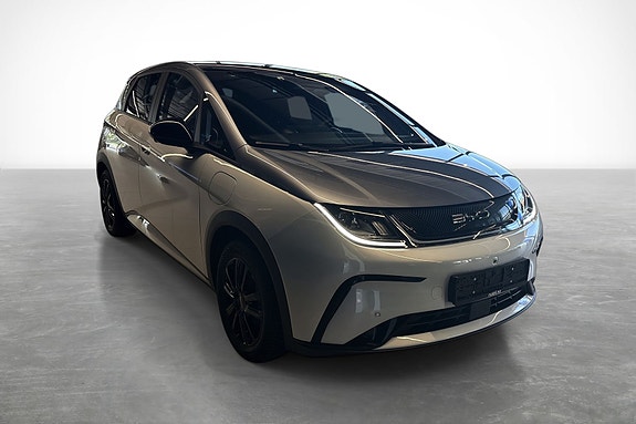 BYD Dolphin 3 of 5