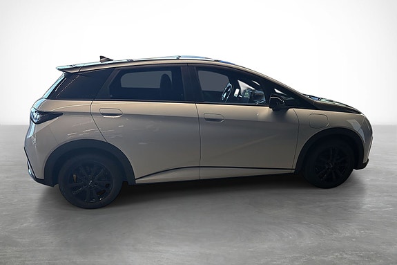 BYD Dolphin 4 of 5
