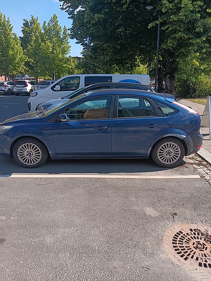 Ford Focus 2 of 5