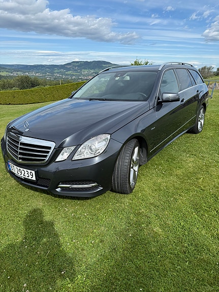 Mercedes-Benz E250 2 of 5