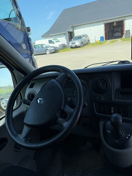 Renault Master 2 of 9