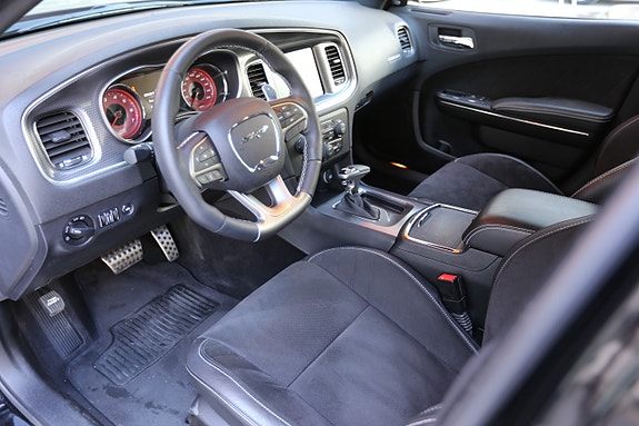 Dodge Charger 29 of 29
