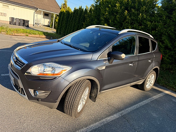 Ford Kuga 3 of 5