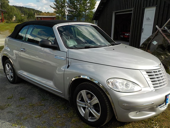 Chrysler PT Cruiser 3 of 5