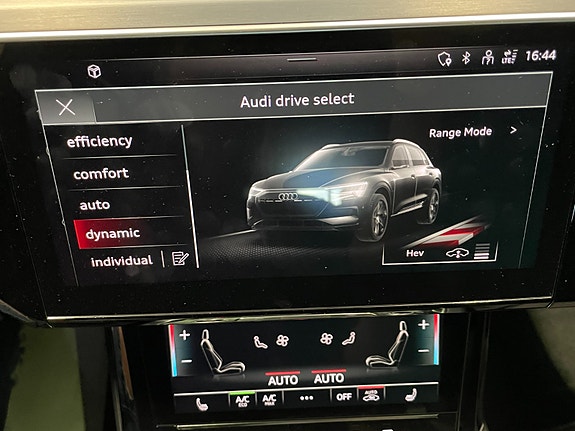 Audi e-tron 30 of 30