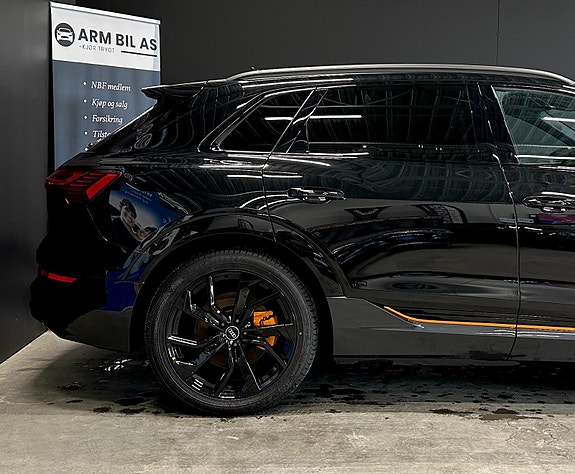 Audi e-tron 5 of 5