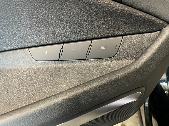 Audi e-tron 18 of 30