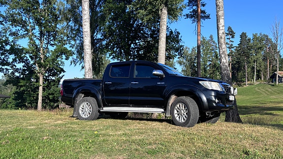 Toyota HiLux 4 of 5