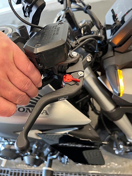 Honda CB1000 Hornet, Pen og Tøff sykkel med mye utstyr, Med Comfort, Sport og Style pakker! FabrikkGaranti 57mnd! Satt ned i pris! 28 of 28
