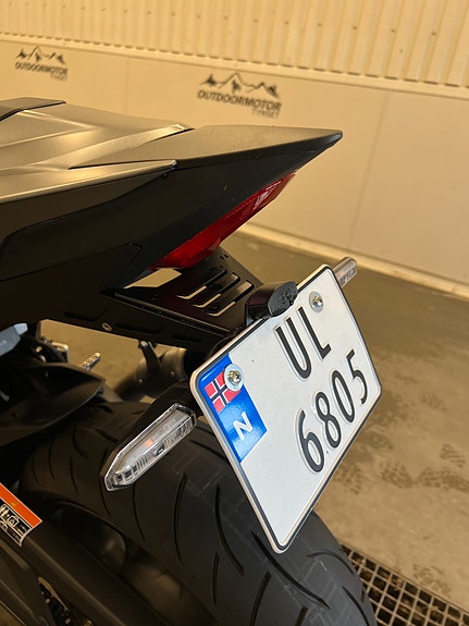 Honda CB1000 Hornet, Pen og Tøff sykkel med mye utstyr, Med Comfort, Sport og Style pakker! FabrikkGaranti 57mnd! Satt ned i pris! 18 of 28