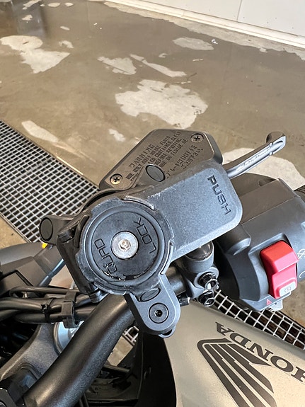 Honda CB1000 Hornet, Pen og Tøff sykkel med mye utstyr, Med Comfort, Sport og Style pakker! FabrikkGaranti 57mnd! Satt ned i pris! 25 of 28