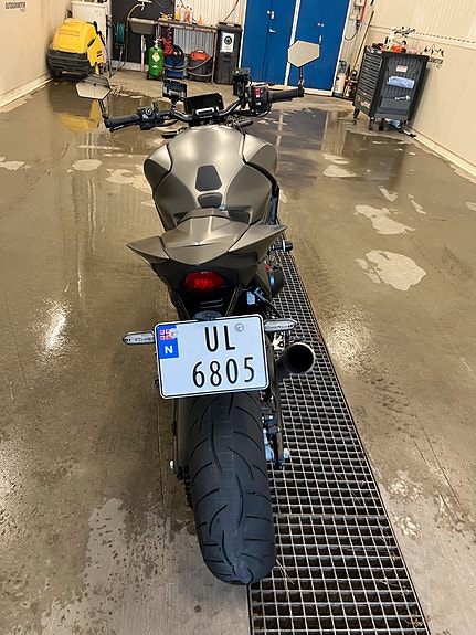 Honda CB1000 Hornet, Pen og Tøff sykkel med mye utstyr, Med Comfort, Sport og Style pakker! FabrikkGaranti 57mnd! Satt ned i pris! 5 of 28