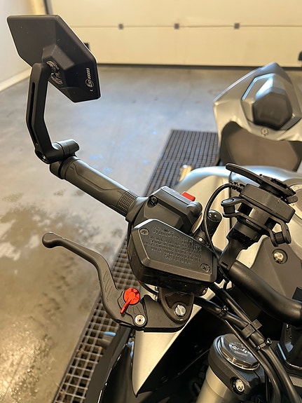 Honda CB1000 Hornet, Pen og Tøff sykkel med mye utstyr, Med Comfort, Sport og Style pakker! FabrikkGaranti 57mnd! Satt ned i pris! 11 of 28