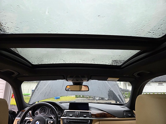 BMW 335i 13 of 21