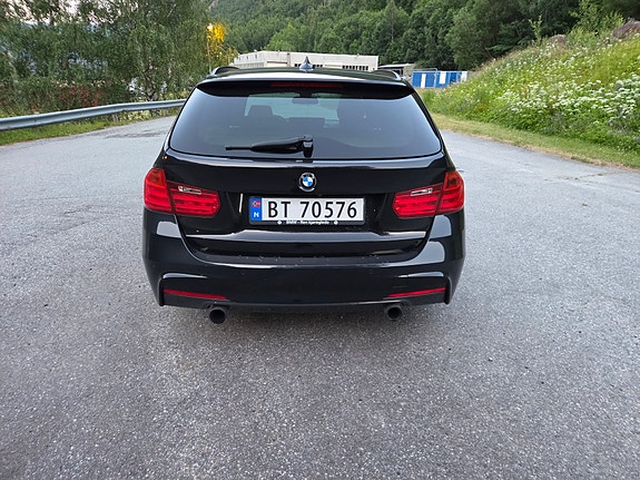 BMW 335i 10 of 21
