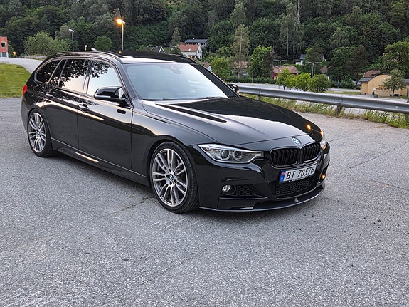 BMW 335i 2 of 5