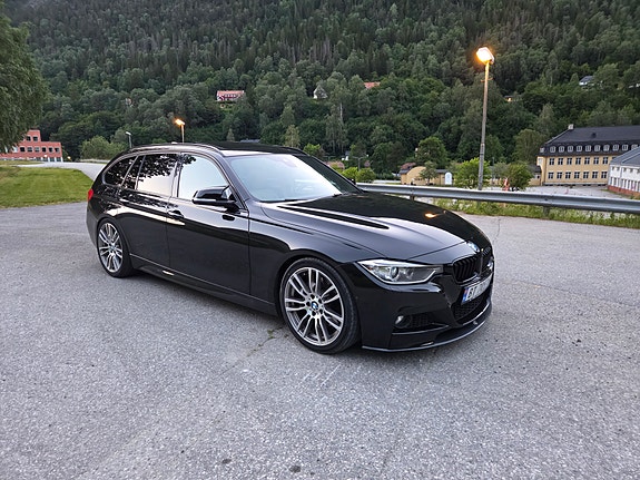 BMW 335i 8 of 21
