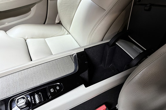 Volvo V60 24 of 30