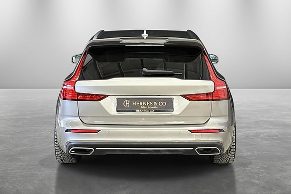 Volvo V60 7 of 30