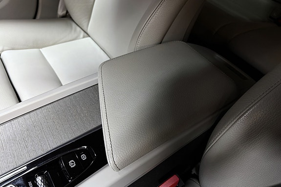 Volvo V60 26 of 30