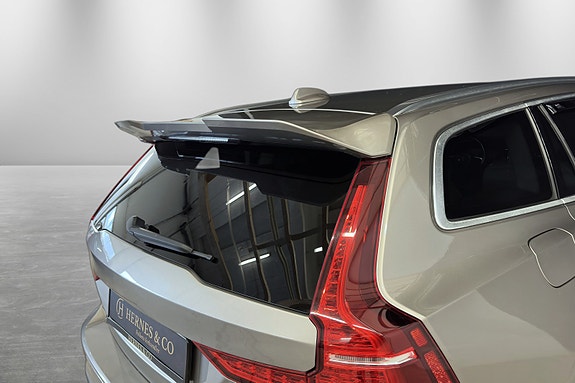 Volvo V60 10 of 30
