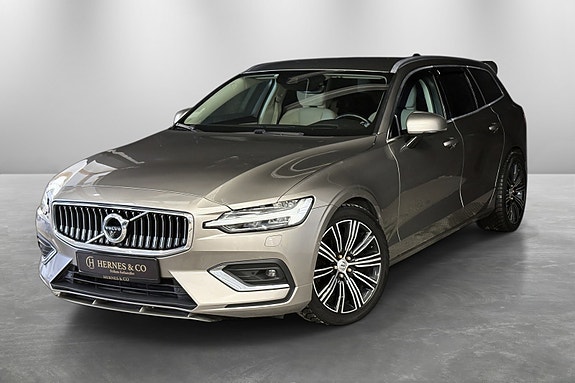 Volvo V60 2 of 5