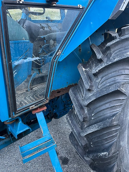 Ford 5610 11 of 18