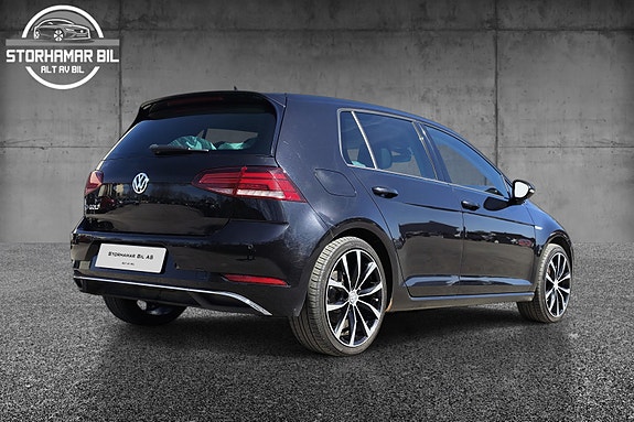 Volkswagen Golf 5 of 5