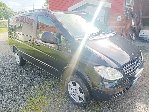 Mercedes-Benz Viano 3 of 5
