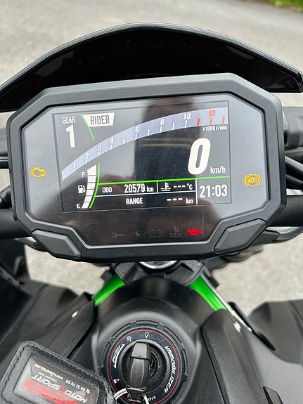 Kawasaki Z 900 8 of 14
