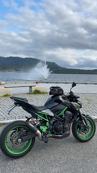 Kawasaki Z 900 3 of 14